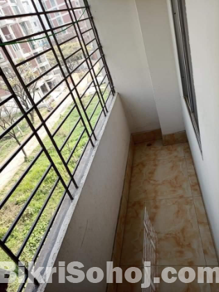 Flat for Rent in Bashundhara Block H